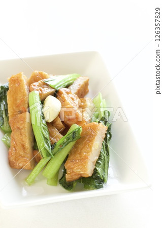 Braised deep-fried tofu and komatsuna Braised deep-fried tofu and komatsuna 126357829