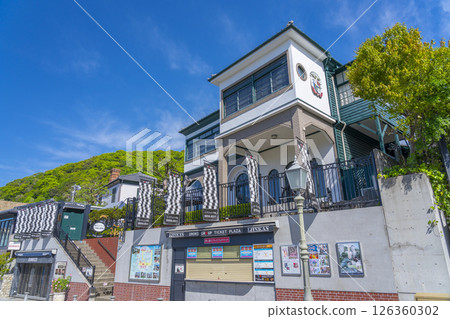 Kobe Kitano Ijinkan District: Mysterious Consulate 126360302