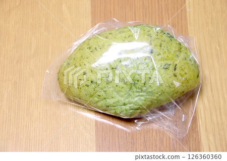 美味的艾蒿奶油麵包 126360360