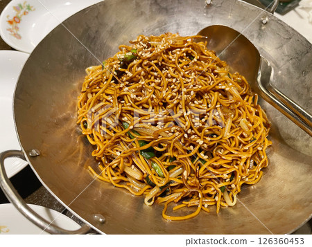 港式炒麵 126360453