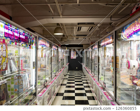 Crane game. Game center in Tokyo. 126360855