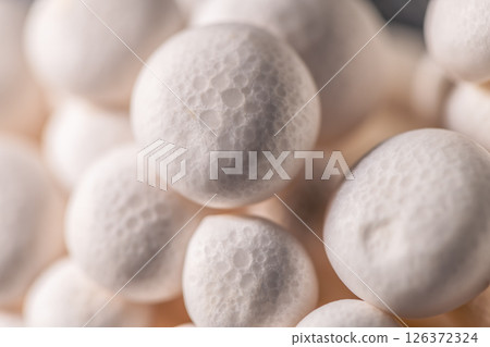 Closeup of a bunch of shimeji mushrooms 126372324