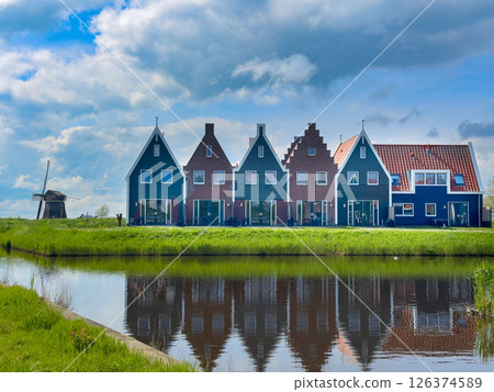 skyline of old town Zaanse Schans 126374589
