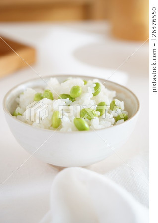 Edamame rice 126376550