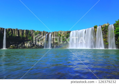 Harajiri Falls in early summer (Bungo-Ono City) 126379232