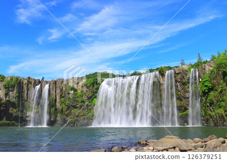 Harajiri Falls in early summer (Bungo-Ono City) 126379251