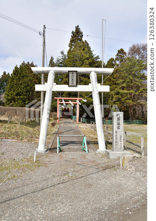 Photographing the scenery of the Higashiyama Hachidairyuujin Shrine grounds in spring in Hakodate, Hokkaido Photographing the scenery of the Higashiyama Hachidairyuujin Shrine grounds in spring in Hakodate, Hokkaido 126380324