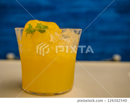 享受甜蜜的夏日甜點 126382540