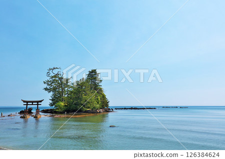 Benten Island from Koiji Coast in the blue sky, Noto Peninsula, Ishikawa Prefecture 126384624
