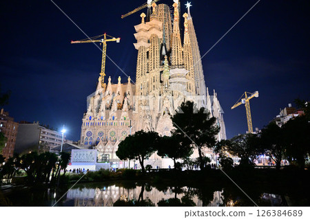 Sagrada Familia Cathedral 126384689