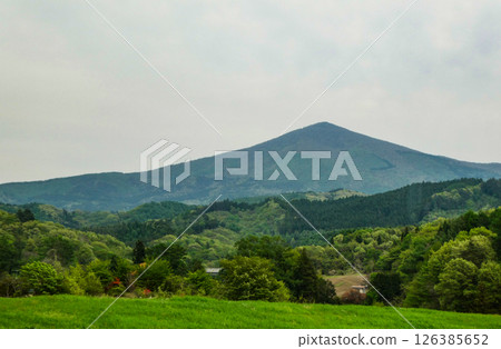 姬神山是位於岩手縣盛岡市玉山郡涉谷的一座美麗的錐形山峰 126385652