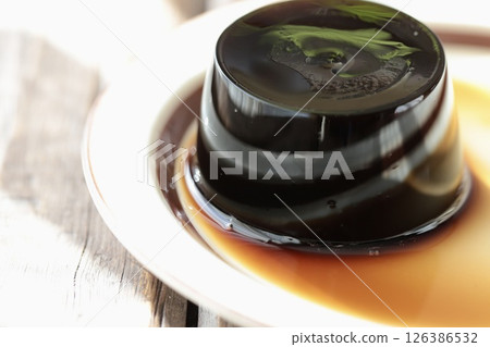 用瓊脂製成的苦咖啡果凍 用瓊脂製成的苦咖啡果凍 126386532