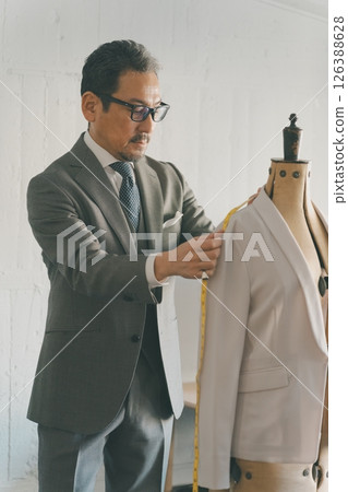 Ladies' custom-made suits 126388628