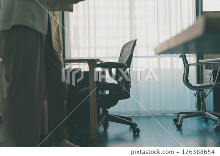 Standing while working makes you less tired 126388654