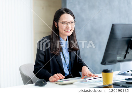 Estimation and quotation work 126390585