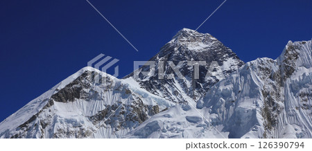 Dark blue sky over Mount Everest, Nepal. 126390794