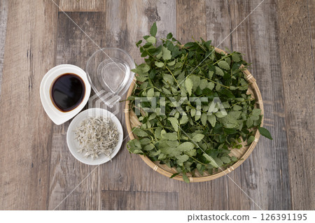 The process of making tsukudani (simmered Japanese pepper) The process of making tsukudani (simmered Japanese pepper) The process of making tsukudani (simmered Japanese pepper) The process of making tsukudani (simmered Japanese pepper) 126391195