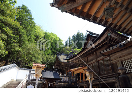 和氣神社本殿（岡山縣和氣町） 126391453