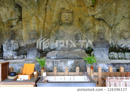 Usuki Stone Buddhas (National Treasure, Dainichi Nyorai Statue, Old Garden Stone Buddhas) 126396137
