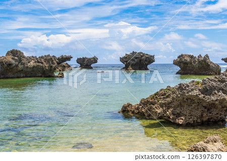 Beautiful sea and sky of a southern island (Okinoerabu Island/Ujiji Beach) 126397870