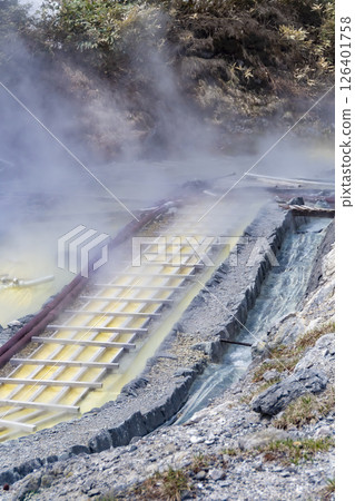 Tamagawa Onsen, Japan's most acidic hot spring. Akita, Japan 126401758