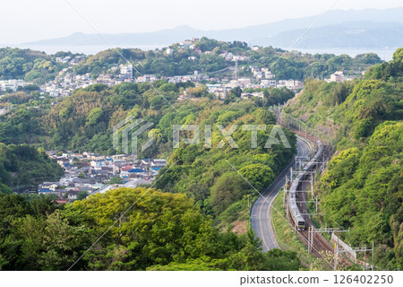 【東海道本線】穿梭於山間的本地列車 【東海道本線】穿梭於山間的本地列車 126402250