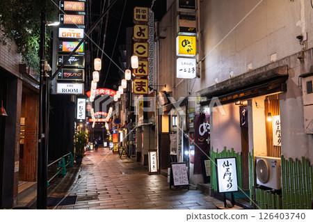 <Nagasaki Prefecture> Shinanbashi Yokocho: A nostalgic drinking district <Nagasaki Prefecture> Shinanbashi Yokocho: A nostalgic drinking district 126403740