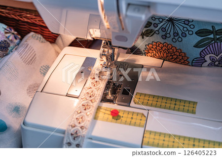 Making straps - sewing 126405223