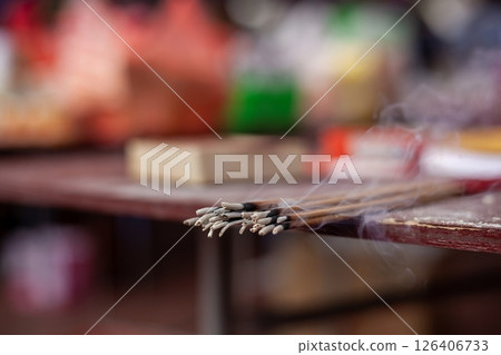 焚香祈福，祈求平安 126406733