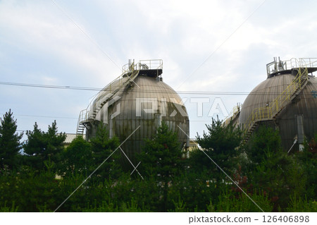 JR Hokkaido, Muroran Main Line, local train window view from Kitafunaoka Station to Higashimuroran Station (cloudy summer 2023) 126406898