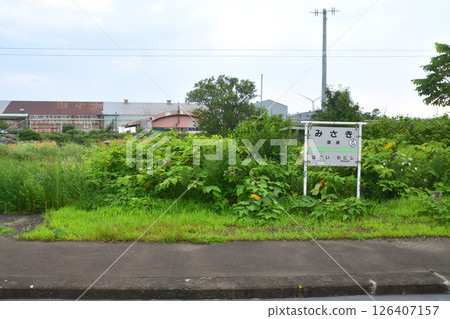 Scenery from Higashimuroran to Muroran Station on JR Hokkaido's Muroran branch line (cloudy in summer 2023) Scenery from Higashimuroran to Muroran Station on JR Hokkaido's Muroran branch line (cloudy in summer 2023) 126407157