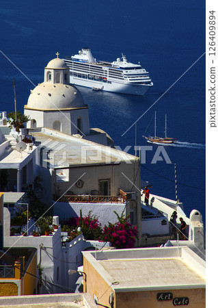 Santorini, Greece 126409894