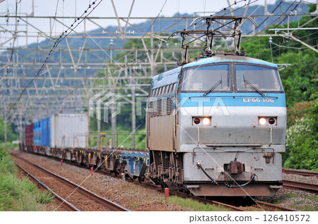 東海道本線 二宮神津 JR 貨運 EF66-106（吹田） 126410572