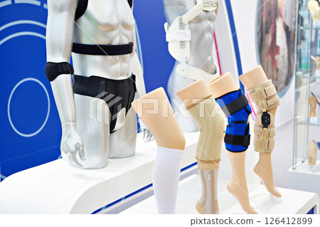 Orthopedic exhibition shop 126412899