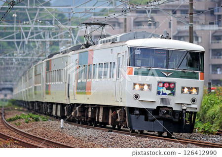 東海道本線萬鶴JR東日本系列185 C2編隊(大宮)舞者 東海道本線萬鶴JR東日本系列185 C2編隊(大宮)舞者 126412990