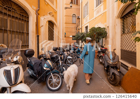 Hidden Alley in Rome 126415640