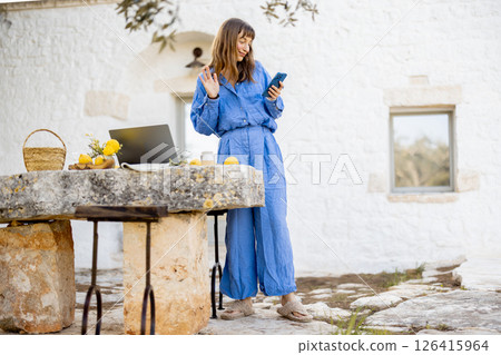 Remote call in nature 126415964
