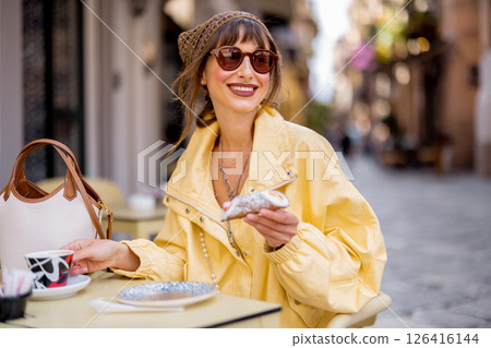 Sicilian Cannoli Moment 126416144