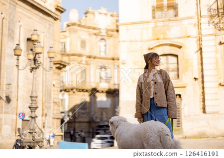 Morning Walk in Sicilian Streets 126416191
