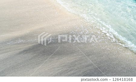 Beautiful white sand beach and blue sea 126418168