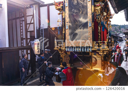 250414 Spring Takayama Festival illustration 111z069 126420016