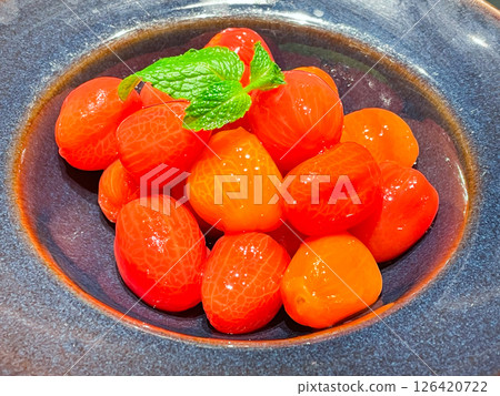 Refreshing marinated fruit tomatoes Refreshing marinated fruit tomatoes 126420722