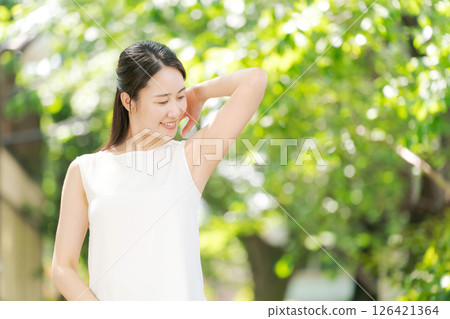 Underarm beauty, beauty image 126421364