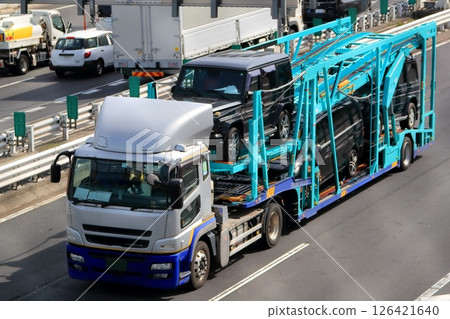 Carrier car (vehicle carrier) 126421640