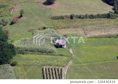 An old farmhouse on a secluded location in Vukomericke Gorice, Croatia 126430314