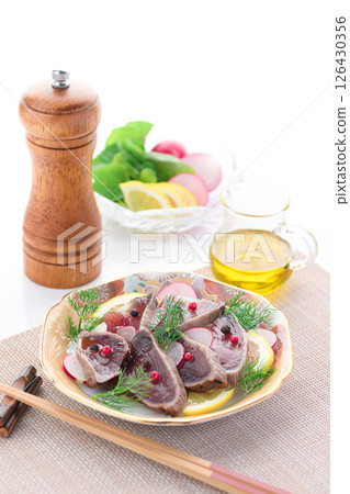Bonito seared carpaccio 126430356