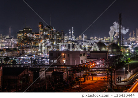 《山口縣》周南市工廠及周南大橋週邊的夜景 126430444