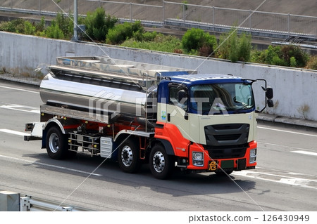 坦克卡車 126430949