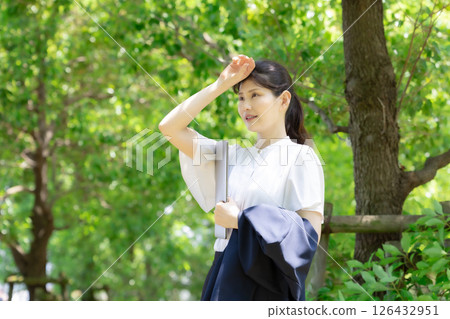 求職業務新員工招聘業務女人 126432951