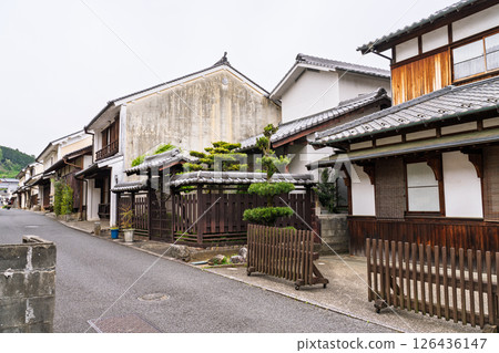 《Ehime Prefecture》Uchiko Town, Important Preservation District for Groups of Traditional Buildings 126436147